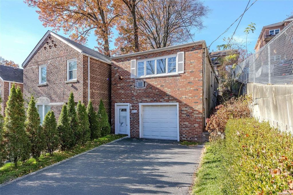 6013 Huxley Avenue, Bronx, NY 10471 | MLS# L3592422 | Trulia