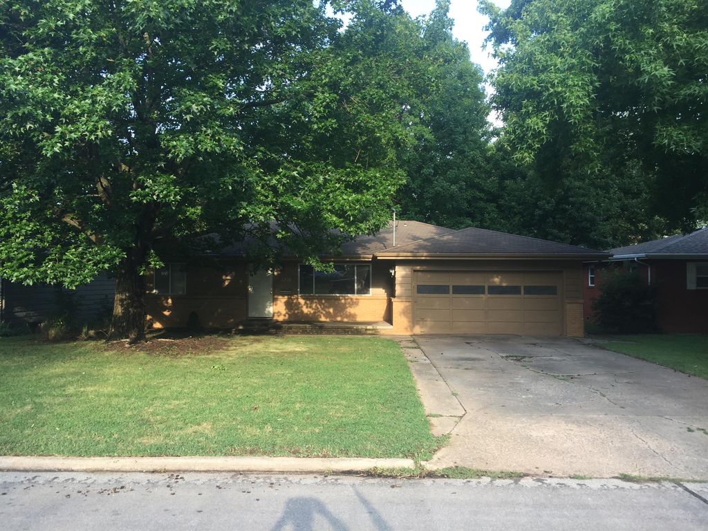 2229 S Pickwick Ave, Springfield, MO 65804 Trulia