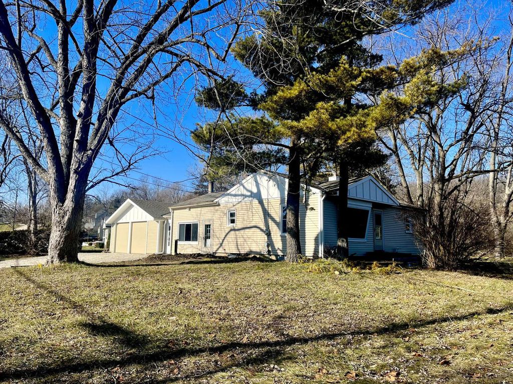 S75W19256 Prospect DRIVE, Muskego, WI 53150