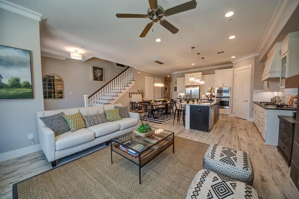 244 Crockett Cir, Roanoke, TX 76262