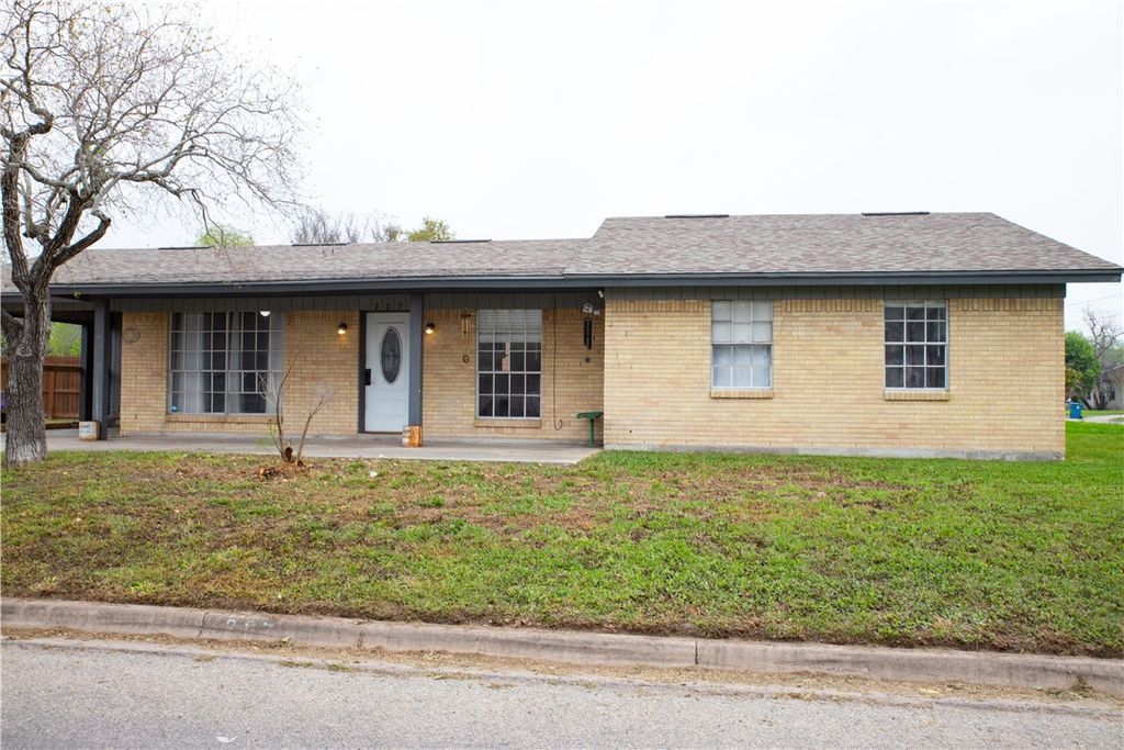 207 E Baylor St, Odem, TX 78370 MLS 437442 Trulia