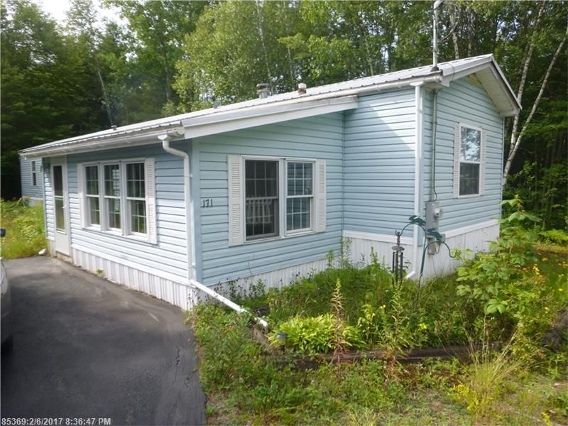 171 Cascade Leisure Park Rd, Farmington, ME 2 Bed, 2 Bath Mobile
