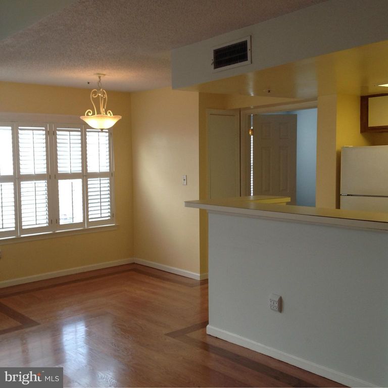 14056 Vista Dr #56, Laurel, MD 20707