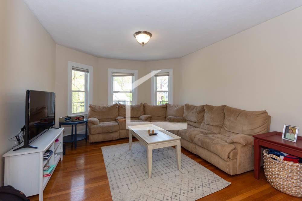 43 Nottinghill Rd #2, Brighton, MA 02135