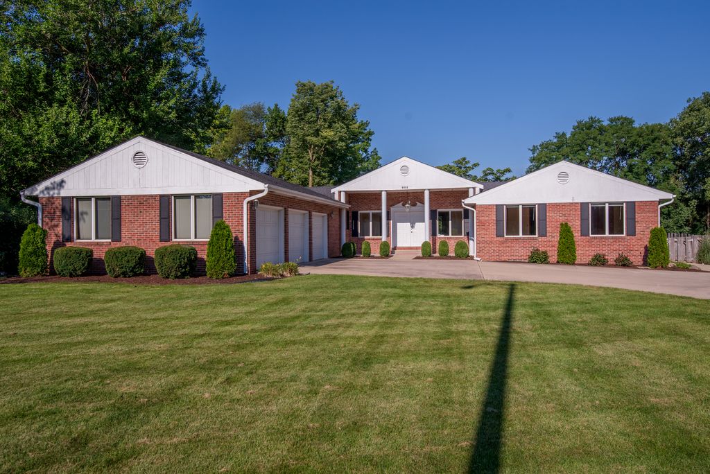 802 Towanda Ave, Bloomington, IL 61701 Trulia