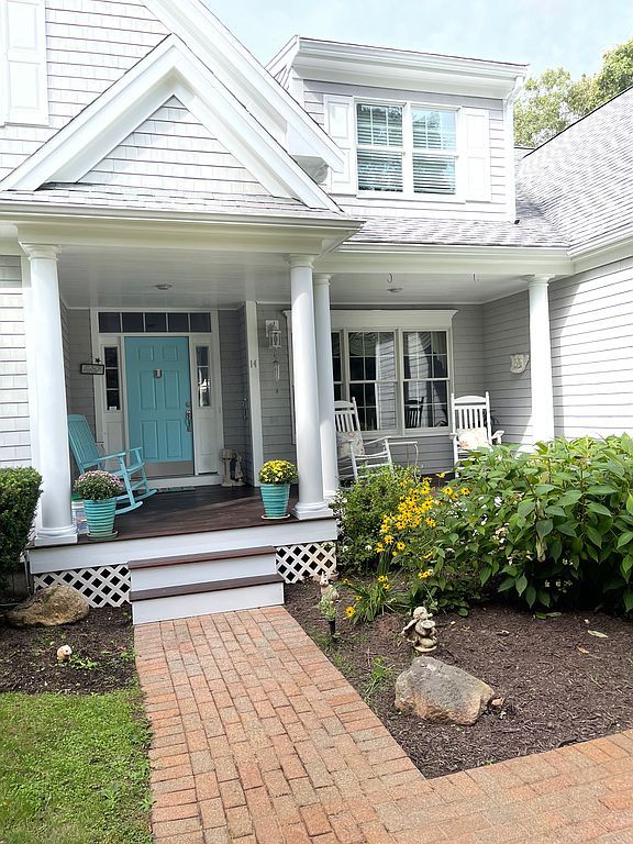 14 Harbor Ridge Rd, Mashpee, MA 02649