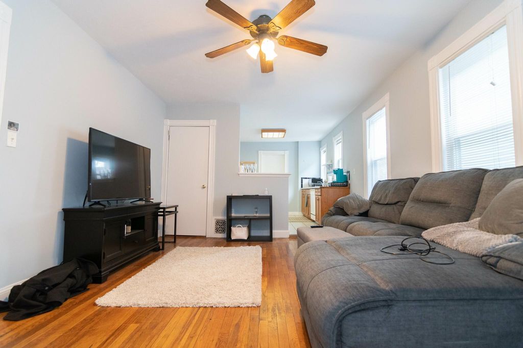 153 Murdock St #7, Brighton, MA 02135