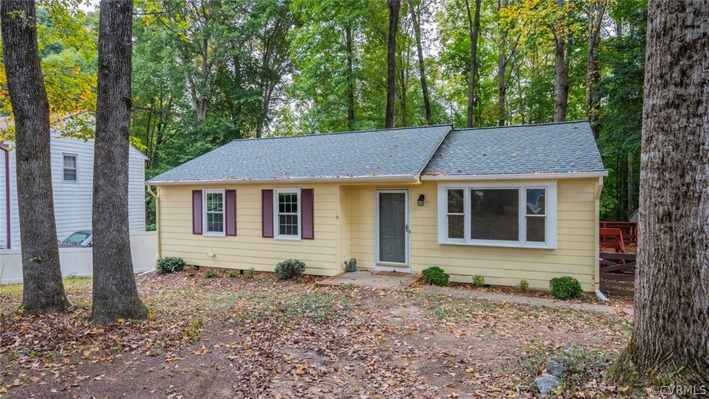 2535 Dorel Ln, North Chesterfield, VA 23236