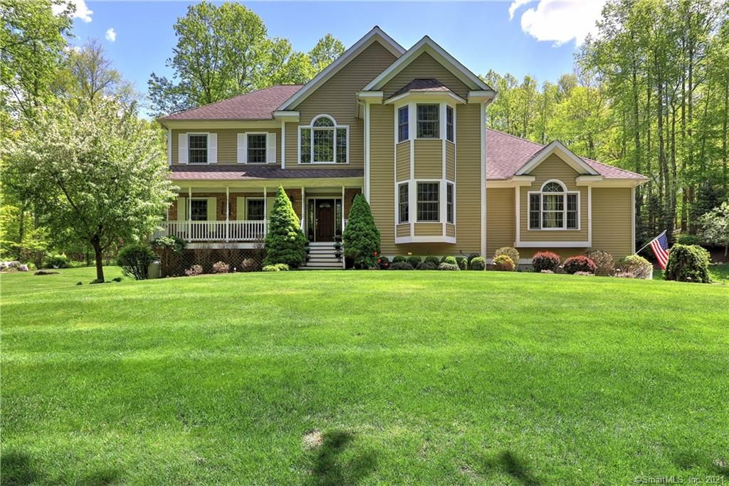 43 Wild Horse Ct, Monroe, CT 06468