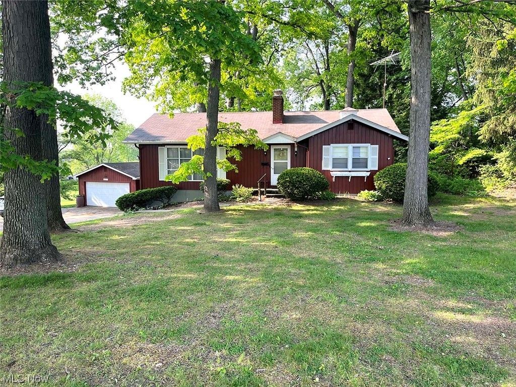 5144 Eastlake St NW, North Canton, OH 44720 - See Est. Value, Schools & More