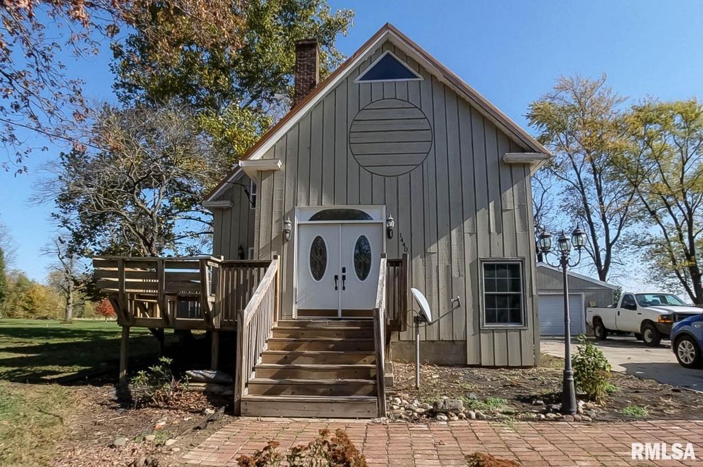 1440 N Farmingdale Rd, Pleasant Plains, IL 62677 3 Bed, 3 Bath Single