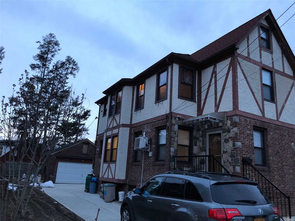 6736 168th St, Fresh Meadows, NY 6 Bed, 4 Bath MultiFamily Home