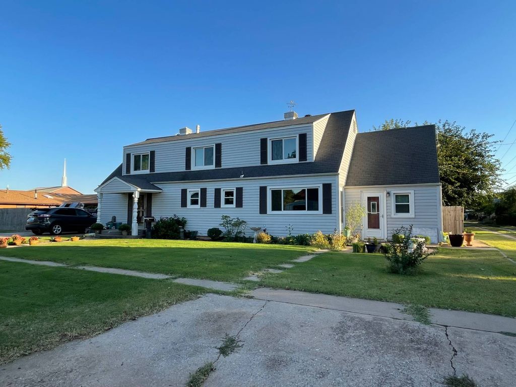 724 E Cherry St, Fairview, OK 73737