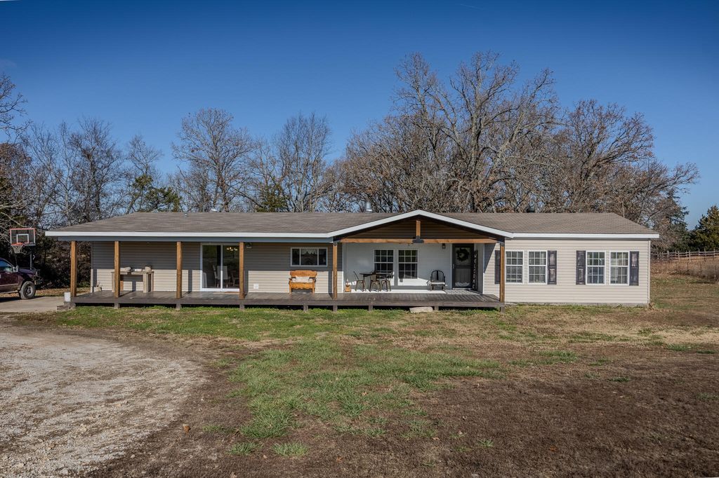 311 State Highway Z, Noble, MO 65715