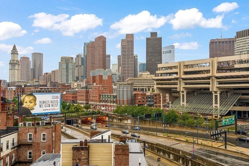 52 Cooper St #4, Boston, MA 02113