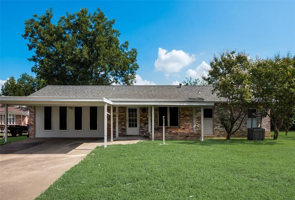 429 Smith Ave, Everman, TX 76140 4 Bed, 2 Bath SingleFamily Home