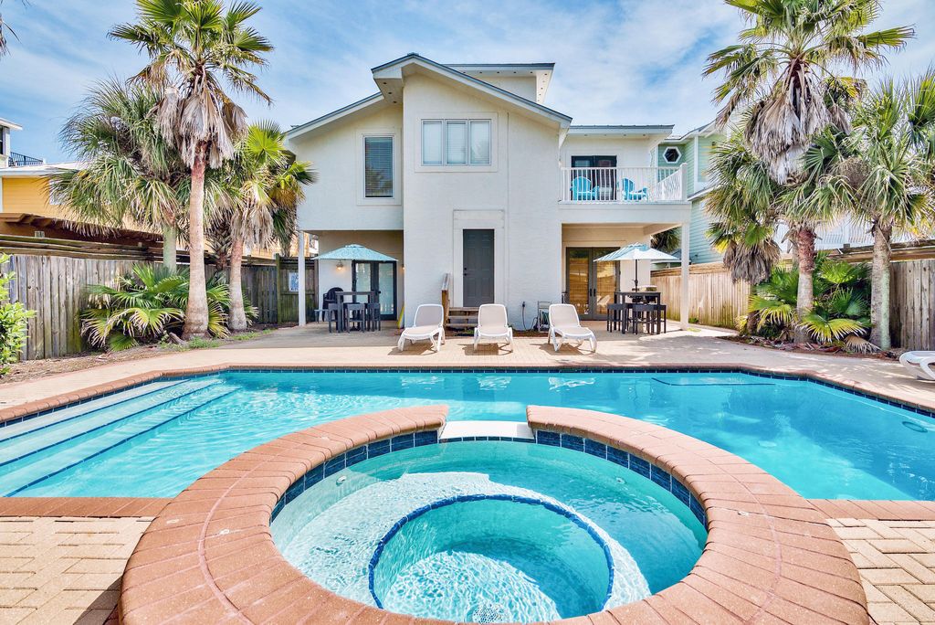 2825 Scenic Highway 98, Destin, FL 7 Bed, 7 Bath SingleFamily Home