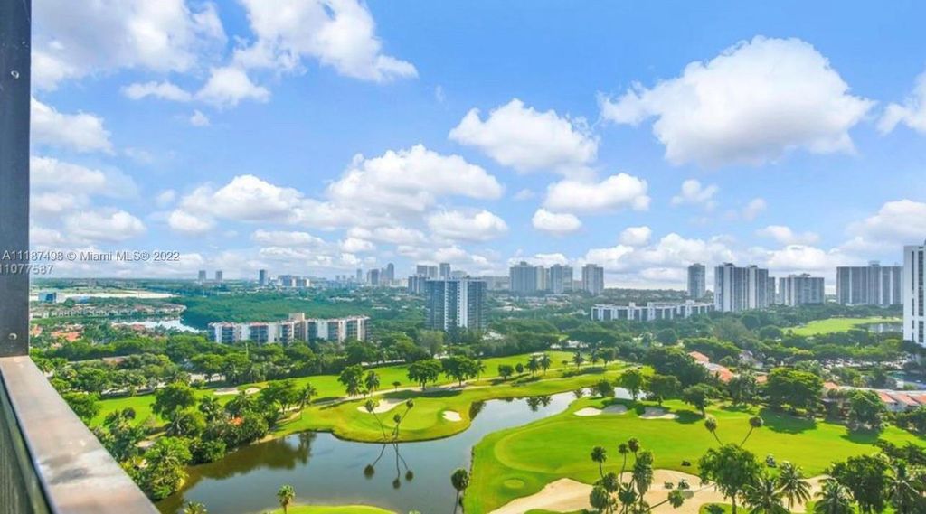 20379 W Country Club Dr #2031, Aventura, FL 33180