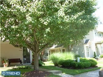 1006B Ralston Dr, Mount Laurel, NJ 08054