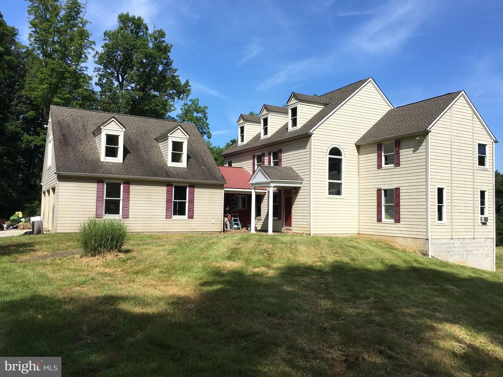 277 Oak Ln, Phoenixville, PA 19460