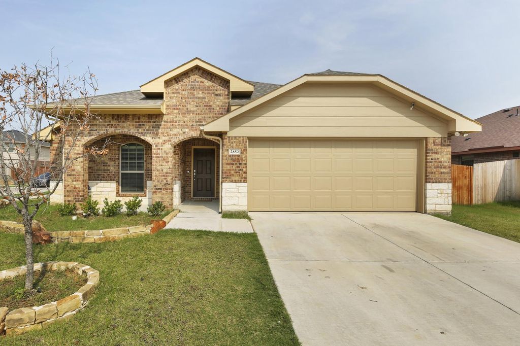 2852 Mesquite Rd, Fort Worth, TX 76111