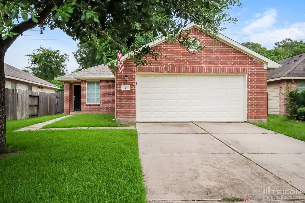 123 Big Thicket Dr, Richmond, TX 77469