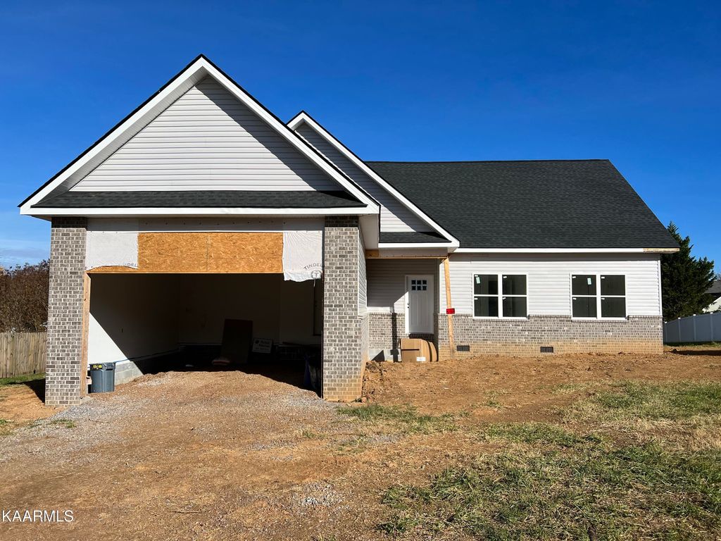 108 Wind Chase Way, Madisonville, TN 37354