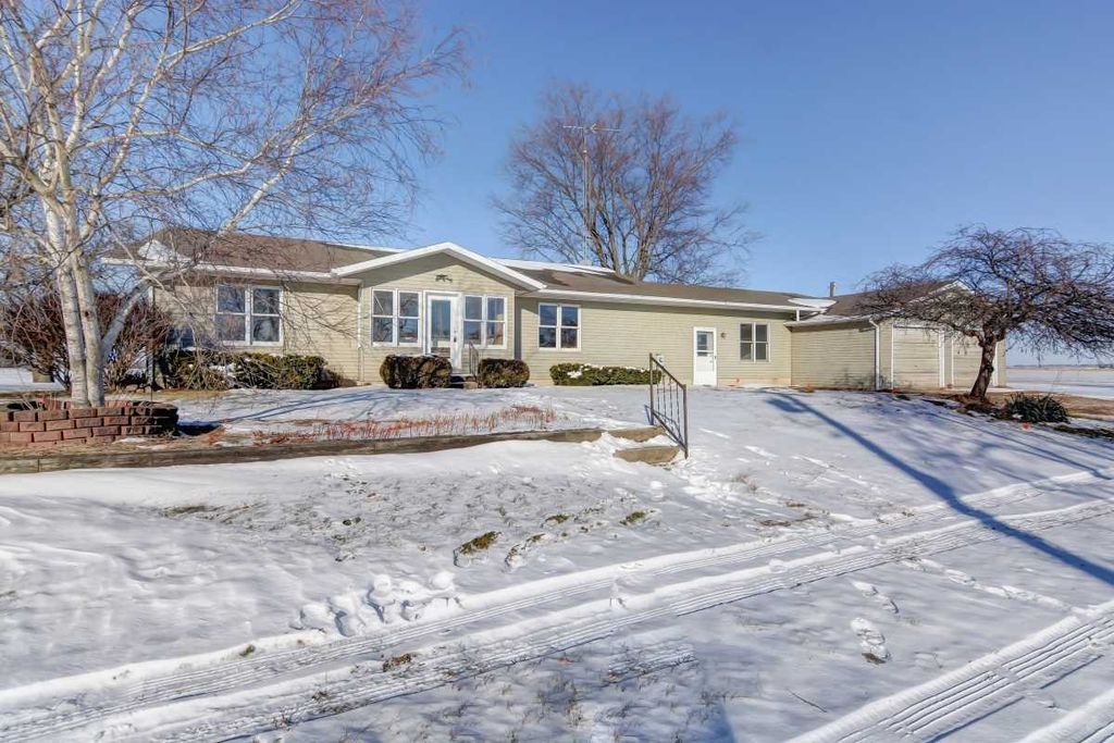 7578 Prairie School Rd, Riverton, IL 62561 Trulia