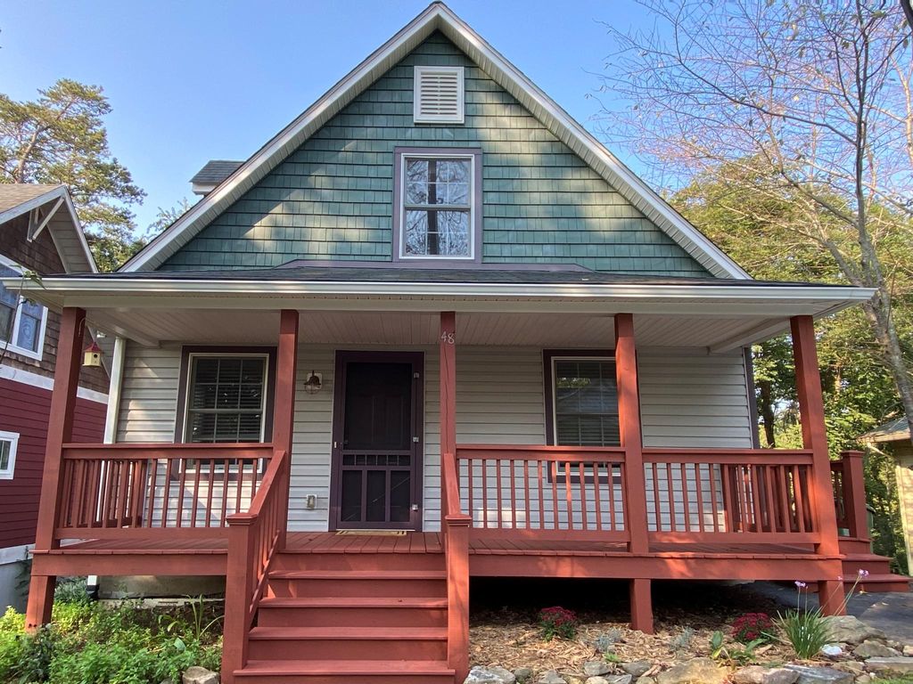 48 Mardell Cir, Asheville, NC 28806