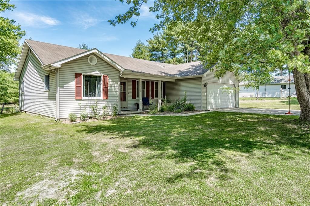 1097 County Road 700 N, Toledo, IL 62468 MLS 6213039 Trulia