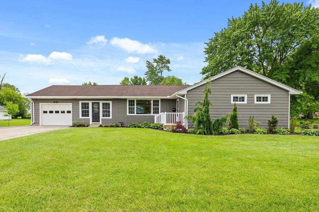 31 Seminary St, Greenwich, OH 44837