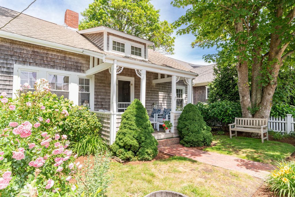53 Seaview Street, Chatham, MA 02633