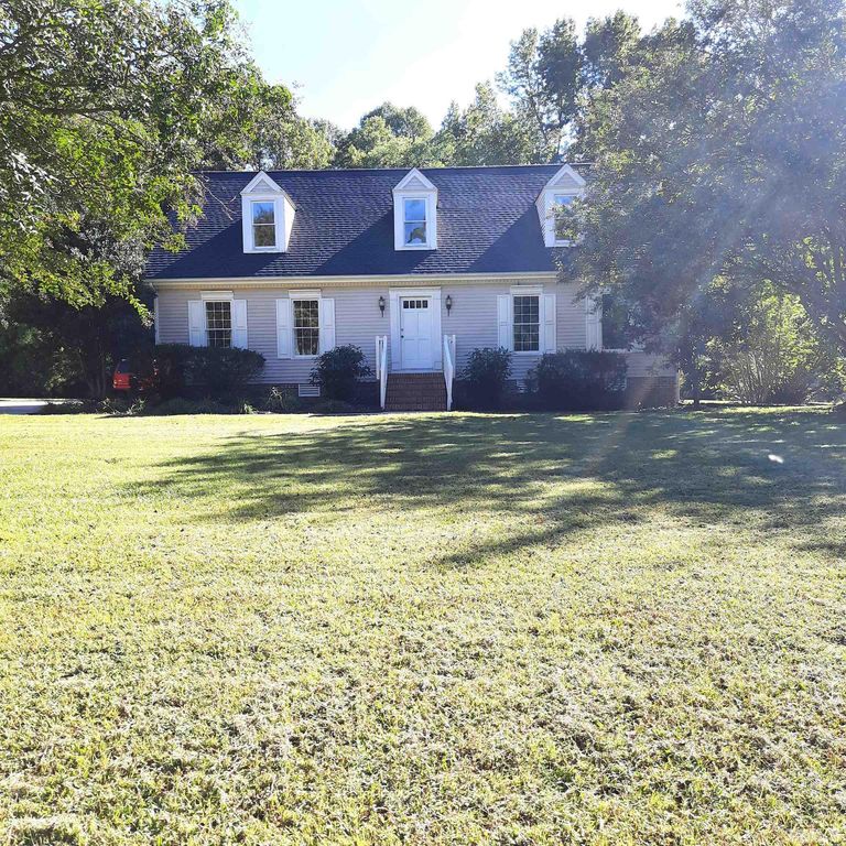 7416 Walnut Grove Ln, Zebulon, NC 27597