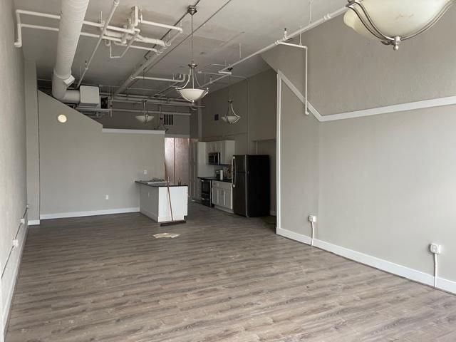 42 S Saint Clair St, Toledo, OH 43604