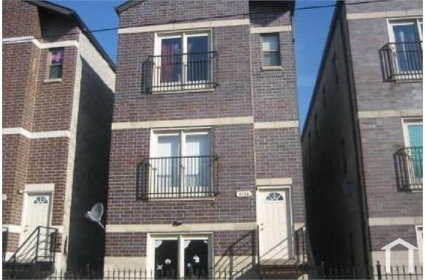3138 W Fillmore St #3, Chicago, IL 60612