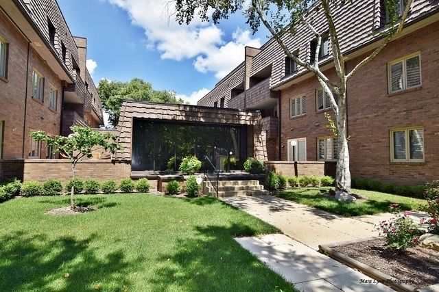 1730 W Galena Blvd #203E, Aurora, IL 60506