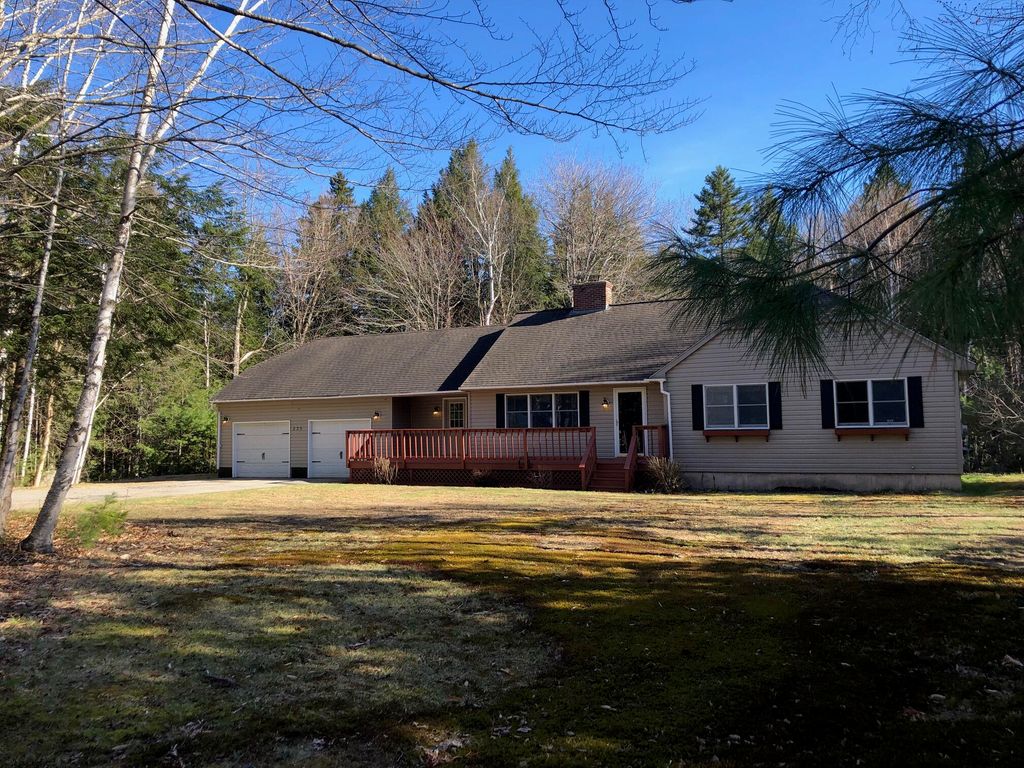 225 Lane, Millinocket, ME 04462 SingleFamily Home for Sale