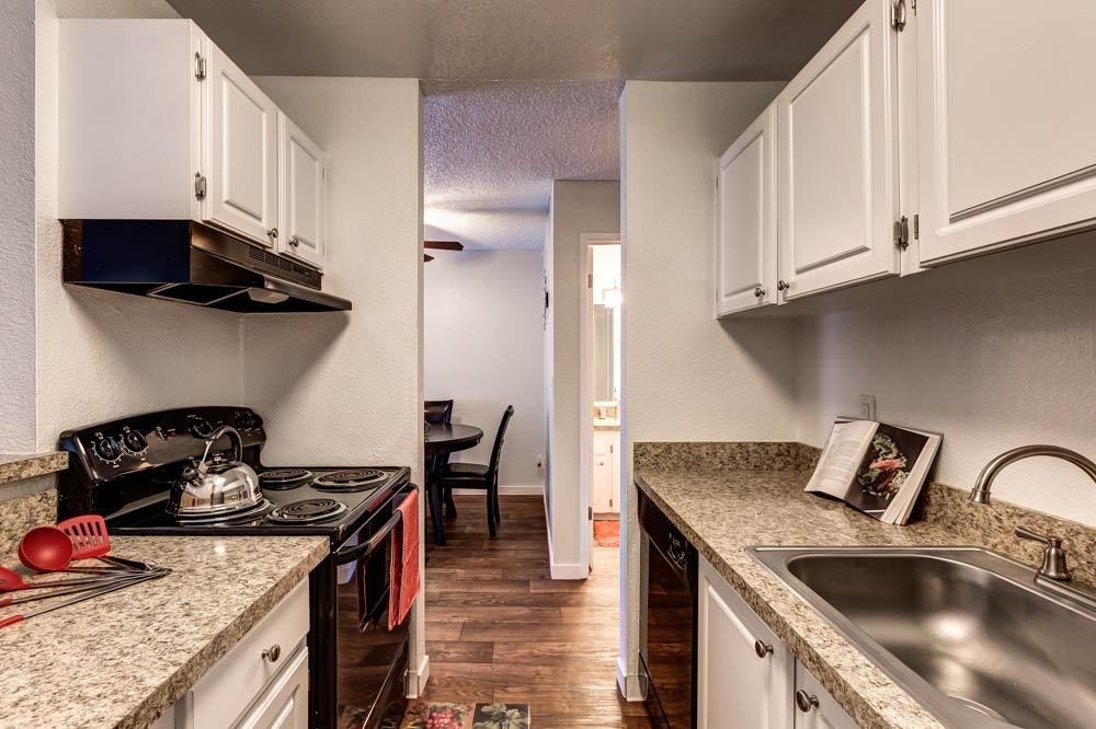 6500 208th St   SW #L-06, Lynnwood, WA 98036