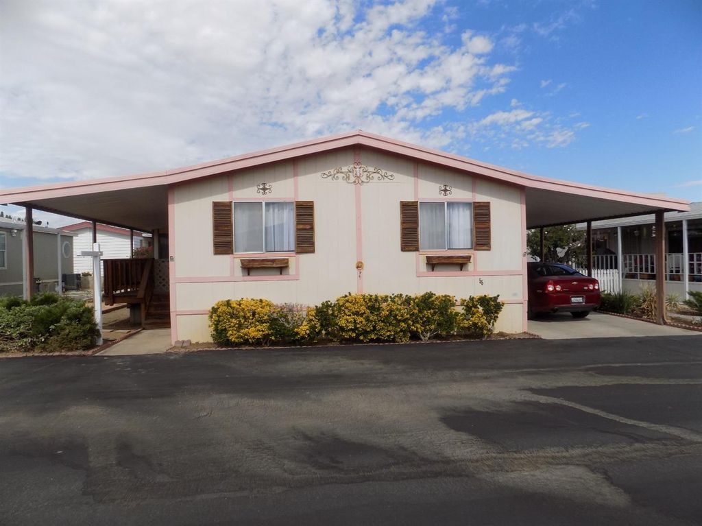 14000 El Evado Rd 55, Victorville, CA 3 Bed, 2 Bath