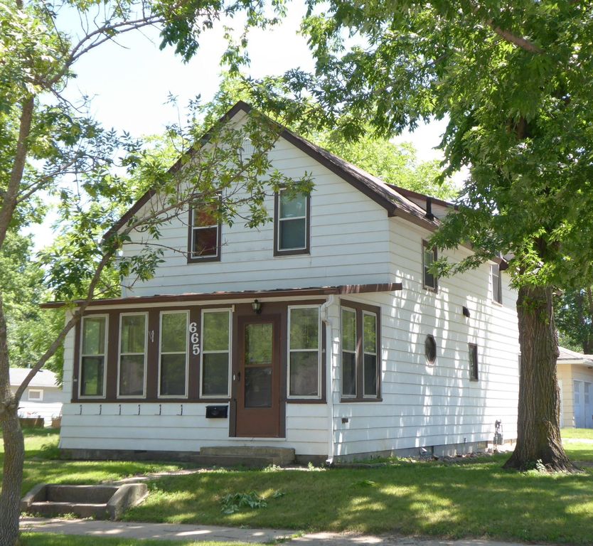 665 12th St, Windom, MN 56101 Trulia