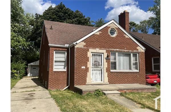 18630 Albion St, Detroit, MI 48234