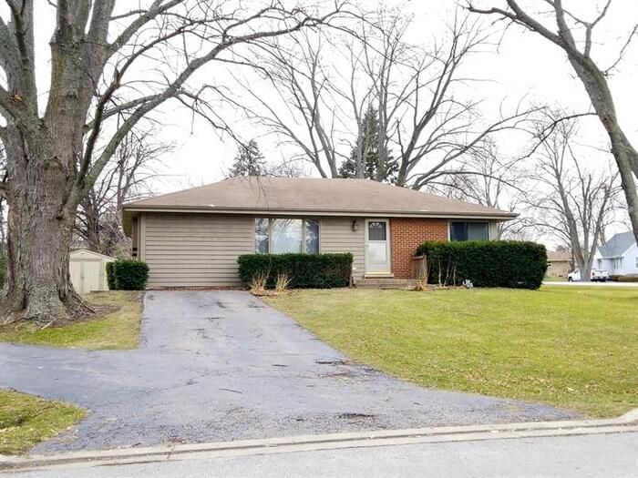 2N370 Diane Ave, Glen Ellyn, IL 60137