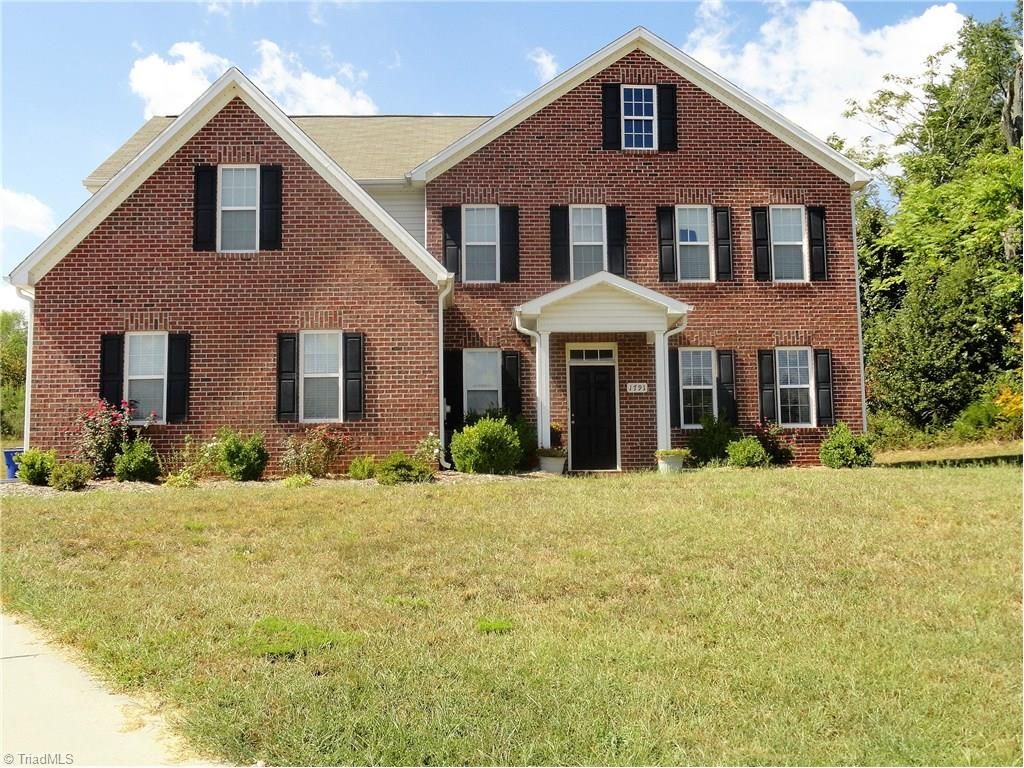 1791 Timber Cove Ct, Winston Salem, NC 27127