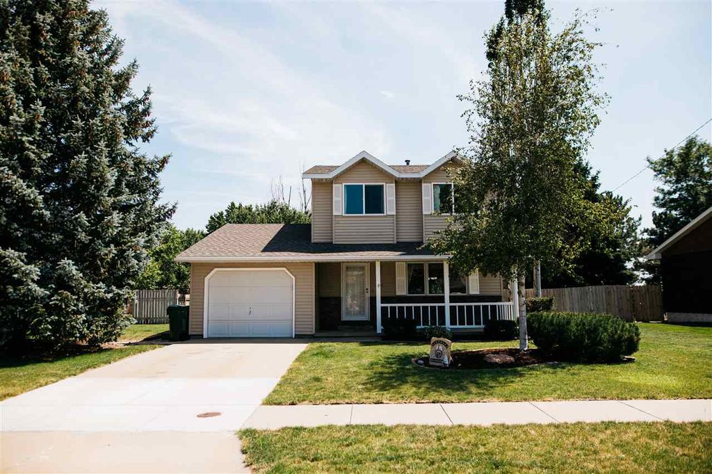 714 W 10th St, Kearney, NE 68845 Trulia