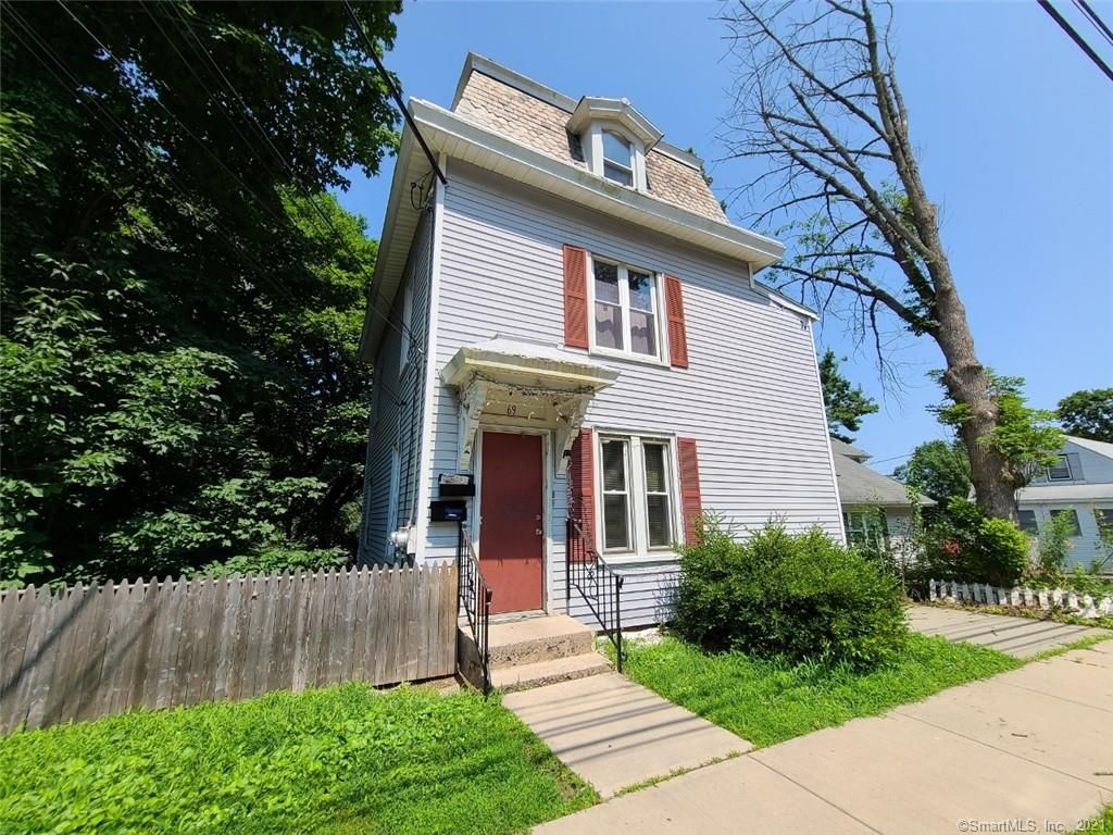 69 New Hanover Ave, Meriden, CT 06451