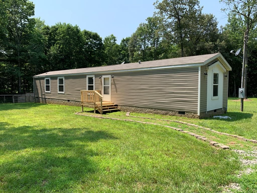 405 Kenwood Ln, Greenville, KY 42345