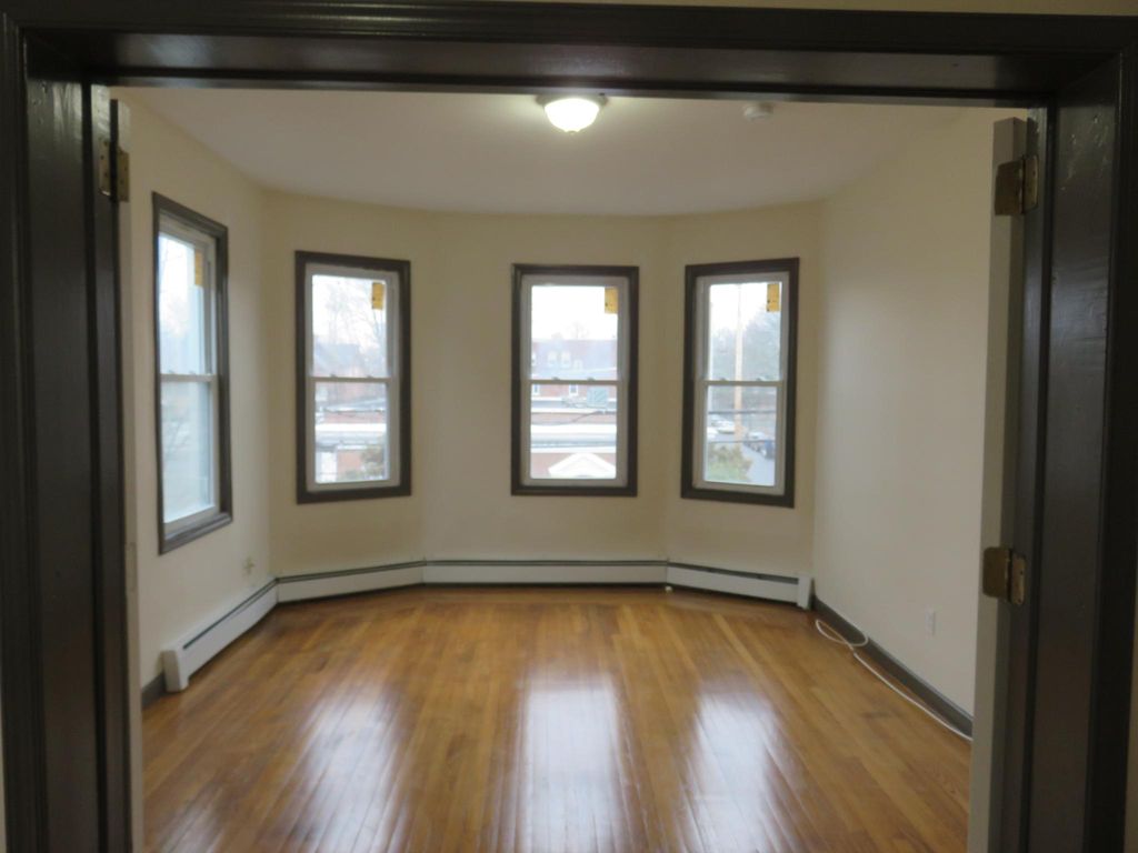 542 George St #2, New Haven, CT 06511