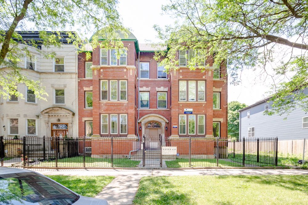 5034 S Michigan Ave, Chicago, IL 60615