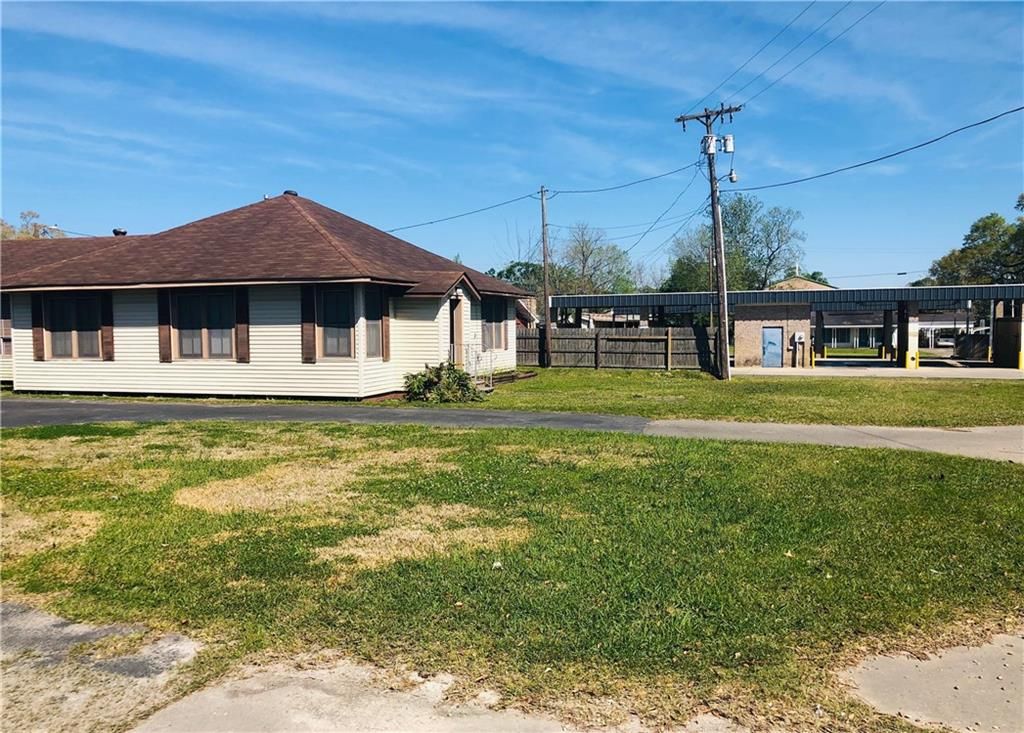 207 Page St, Dequincy, LA 3 Bed, 2 Bath SingleFamily Home 13 Photos Trulia