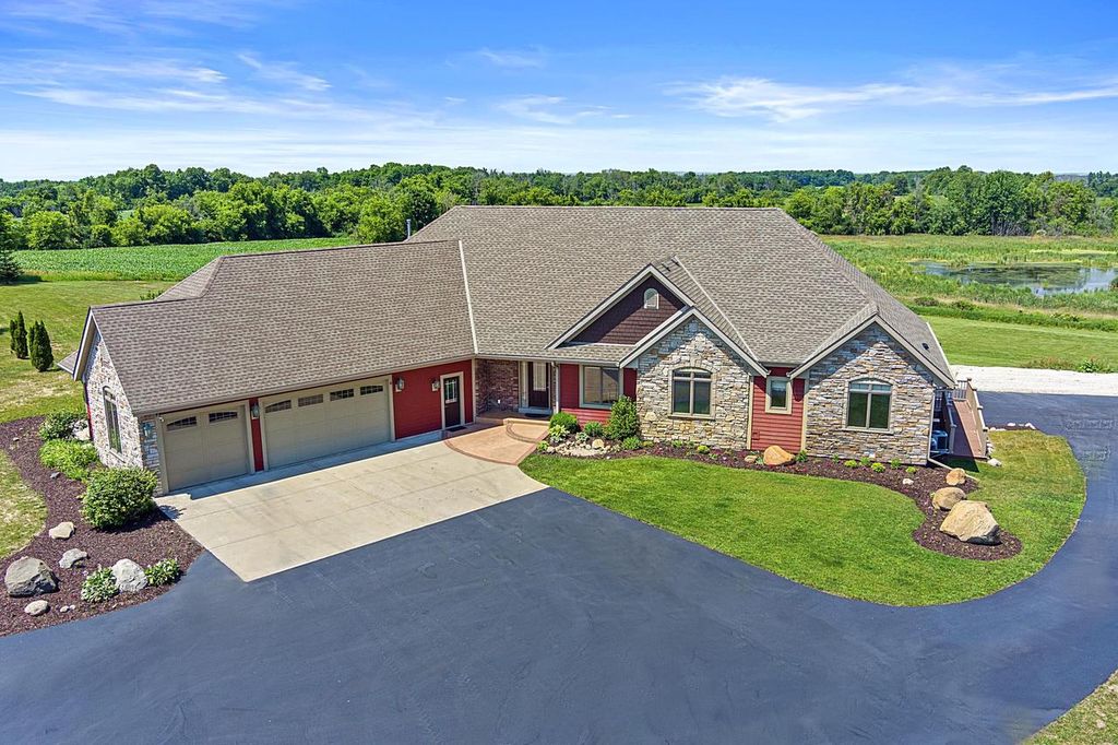 11650 Western Ave, Cedarburg, WI 53012 Trulia